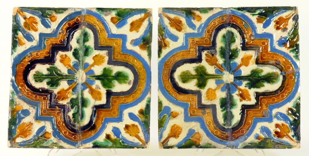 A PAIR OF SPANISH ARISTA TILES, SEVILLE, LATE 16TH CENTURY