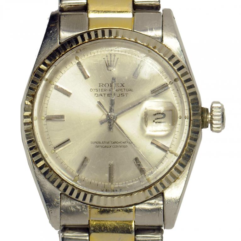 A ROLEX STAINLESS STEEL OYSTER - PERPETUAL DATEJUST GENTLEMAN'S WRISTWATCH