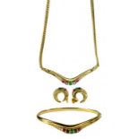 A SUITE OF GEM SET 9CT GOLD JEWELLERY COMPRISING NECKLACE, BRACELET AND EARRINGS, 22.7G