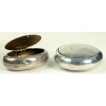 AN EDWARD VII SILVER TOBACCO BOX, LONDON 1901 AND ANOTHER, OVAL, BIRMINGHAM 1914, 6OZS