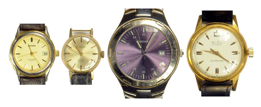 A MUDU GOLD PLATED DOUBLEMATIC MEDIUM SIZED WRISTWATCH AND THREE OTHER WRISTWATCHES