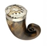 A SCOTTISH SILVER MOUNTED HORN SNUFF MULL, EARLY 19TH C  the lid applied with an engraved thistle,