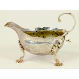 A GEORGE III SILVER SAUCE BOAT, LONDON 1760, 3OZS 10DWTS