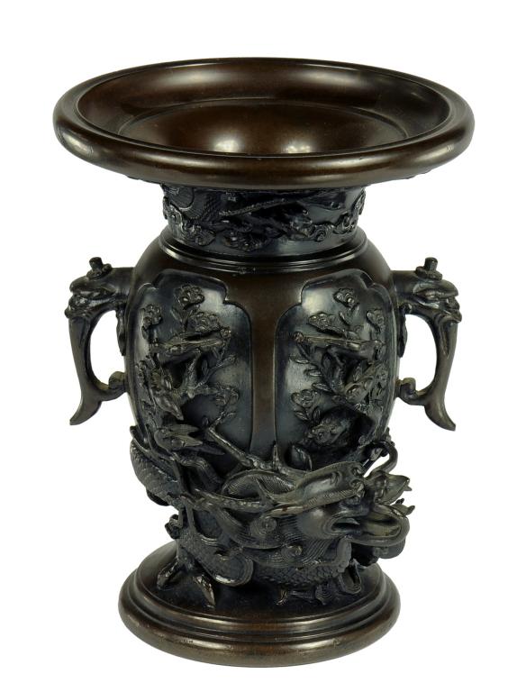 A JAPANESE BRONZE DRAGON AND PHOENIX VASE, MEIJI  13cm h, stamped mark ++ Good quality and condition