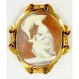 A VICTORIAN CAMEO BROOCH, THE OVAL SHELL CARVED WITH HEBE GOLD MOUNT, 14G GROSS