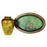 A JAPANESE CLOISONNÉ ENAMEL OVAL DISH, MEIJI AND A JAPANESE CARVED AND INLAID GILT BRASS VASE, EARLY