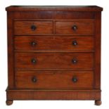 A VICTORIAN MAHOGANY CHEST OF DRAWERS