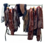 A QUANTITY OF LADY'S FUR JACKETS, COATS, COLLARS AND STOLE, ETC