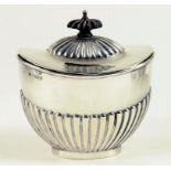 AN EDWARD VII SILVER OVAL TEA CADDY AND COVER, SHEFFIELD 1906, 5OZS