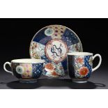 A WORCESTER OLD RICH MOSAICK PATTERN TRIO, C1768-75  saucer 13cm diam, mock oriental mark ++Coffee