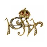 CORONATION OF GEORGE V.  A GOLD, ENAMEL AND SPLIT PEARL COMMEMORATIVE BROOCH, 1911  marked RD 570968