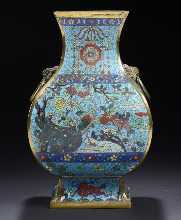 A CHINESE CLOISONNÉ ENAMEL ARCHAISTIC VASE, FANGHU, SECOND HALF 17TH C with finely chiselled lion