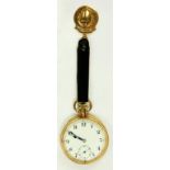 A 9CT GOLD KEYLESS LEVER WATCH, CHESTER 1927 AND A 9CT GOLD SHIELD MEDALLION, THE LATTER 9.9G