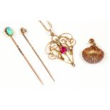 A PINK STONE AND SPLIT PEARL SET GOLD OPENWORK PENDANT, A GOLD NECKLET, TWO GOLD STICKPINS, ONE WITH