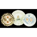 A ROYAL WORCESTER LYGON-BEAUCHAMP WEDDING COMMEMORATIVE PLATE, A ROYAL DOULTON DIAMOND JUBILEE