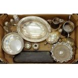 MISCELLANEOUS PLATED WARE TO INCLUDE A VICTORIAN WINE COASTER, CASED PAIR OF FISH SERVERS AND