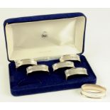 A SET OF SIX ELIZABETH II SILVER NAPKIN RINGS, LONDON 1991, CASED, 1OZ 10DWTS