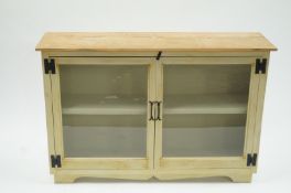 Glazed cabinet