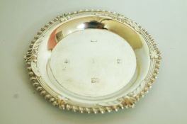 A silver pin dish, Birmingham 1967, of c