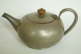 A Tudric Liberty & Co pewter teapot, th