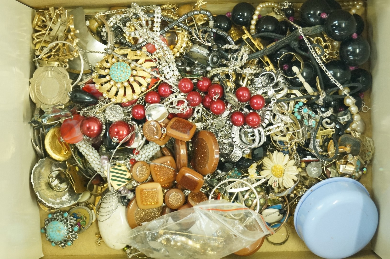 A collection of assorted costume jewelle