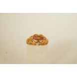 An 18ct gold stone set ring, Chester 1923, finger size O, 2.