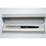 A Parker 65 FP (black) 14ct gold medium nib & lustraloy cap,