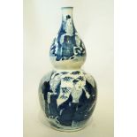 A 19th century Chinese porcelain double gourd vase,