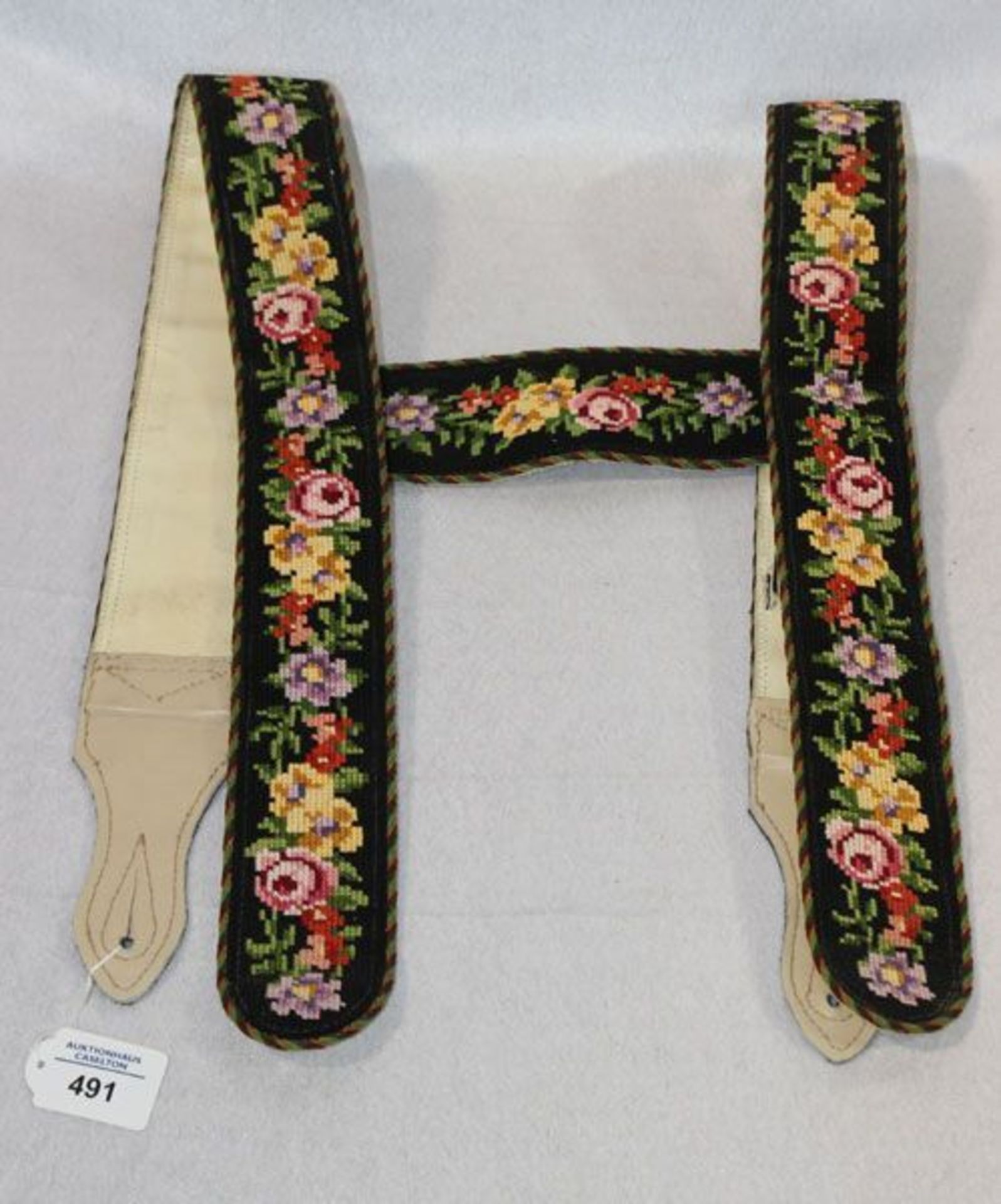 Hosenträger mit Gobelinstickerei, Blumendekor, L 105 cm, getragen    Mindestpreis: 120 EUR