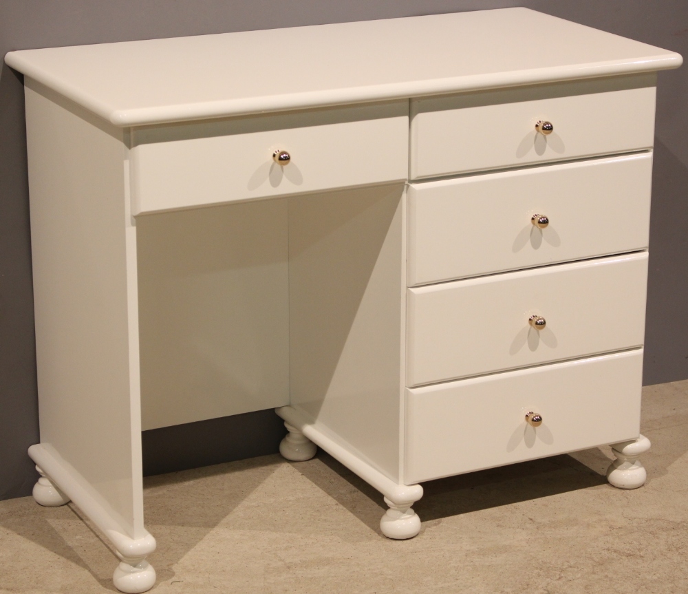 A white lacquered dressing table/bedroom