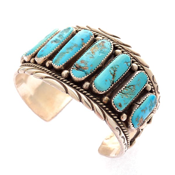Native American Turquoise, Silver Jewelry Suite. Including one silver turquoise cuff bracelet - Image 2 of 5
