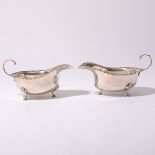 Pair of English Sterling Silver Sauce Boats in Blue Presentation Case, Birmingham, Circa 1903 (