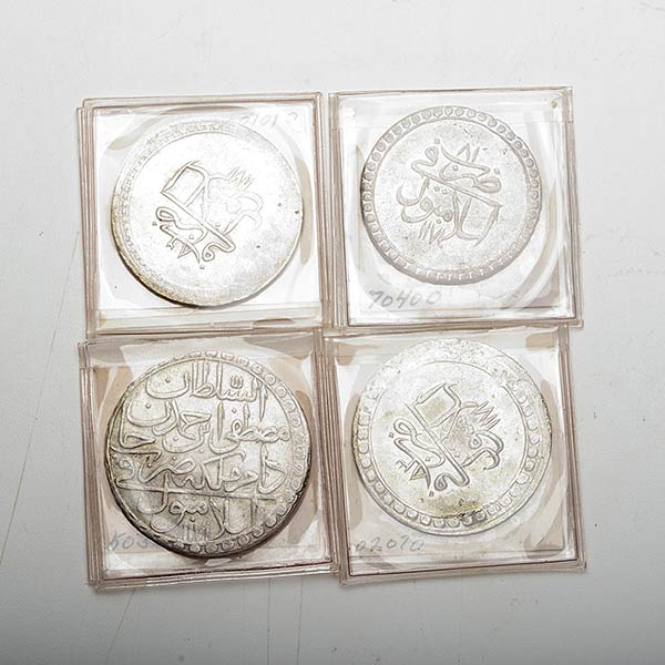 Lot of 12 Silver Turkish Mostafa III Coins. - Image 2 of 5