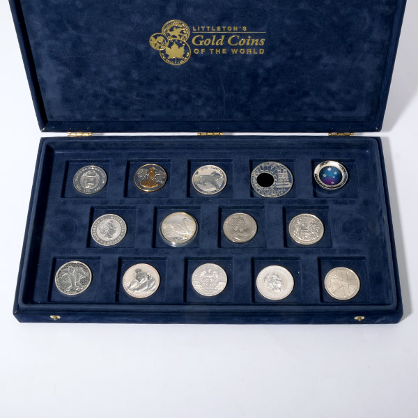 Collection of 50 Silver Coins of the World.   In a blue presentation box. - Image 3 of 6