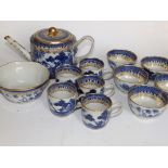 12 pieces of 19thC blue & white painted chinoiserie tea china with gilding – teapot & two cups