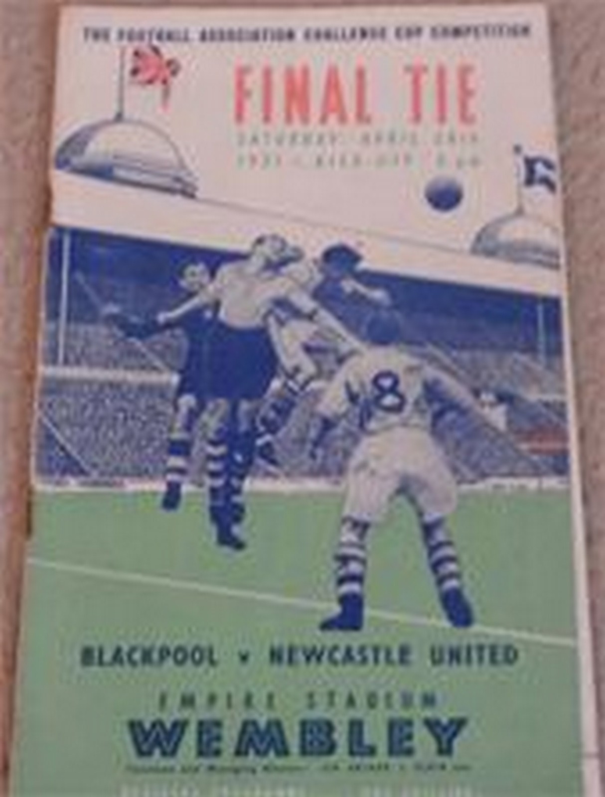 BLACKPOOL V NEWCASTLE UTD 1951 FA CUP FINAL 1951 FA Cup final programme, with some rust to staple