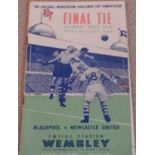 BLACKPOOL V NEWCASTLE UTD 1951 FA CUP FINAL 1951 FA Cup final programme, with some rust to staple