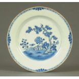 An early 19th century chinese blue and w