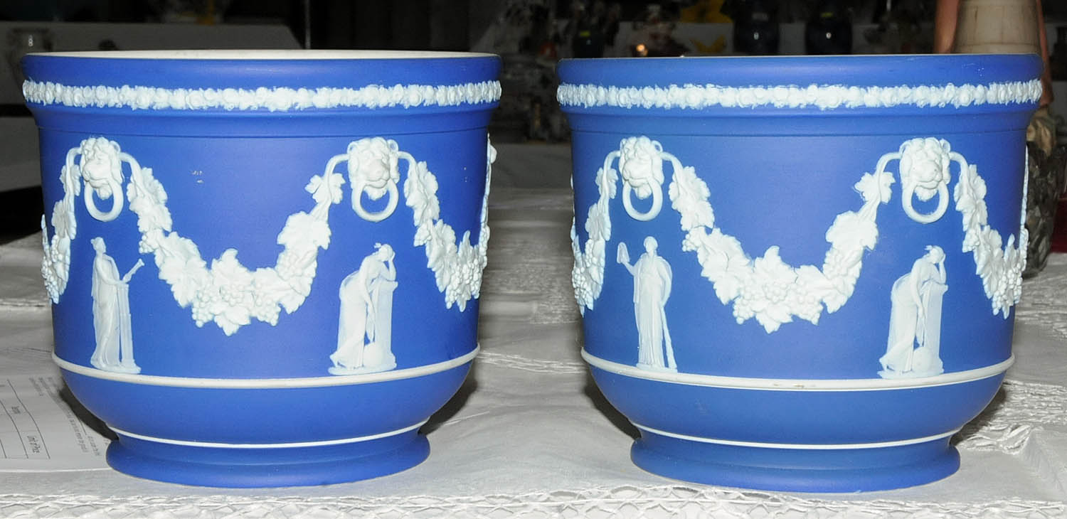 A pair of Wedgwood blue Jasperware jardinieres, decorated with classical figures and swags. - Image 4 of 8