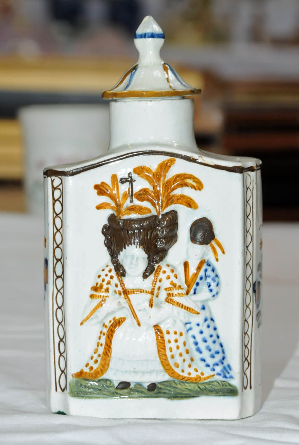 George III Prattware tea caddy, decorated in relief with "Macaroni" figures, circa 1790 and - Image 6 of 10