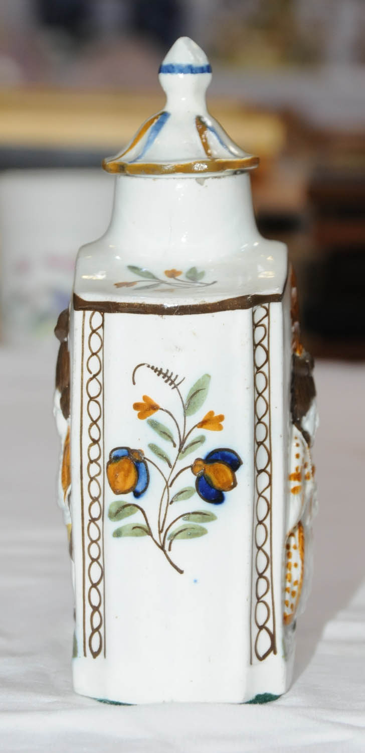 George III Prattware tea caddy, decorated in relief with "Macaroni" figures, circa 1790 and - Image 7 of 10