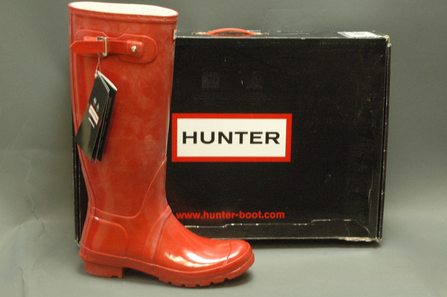 Pair of Hunter pillar box red tall ladies wellingtons (UK 8) new.