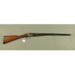 W. Richards 12 bore side/side shotgun, 28 inch barrels, 1/2 and cylinder choke, rib engraved "W.