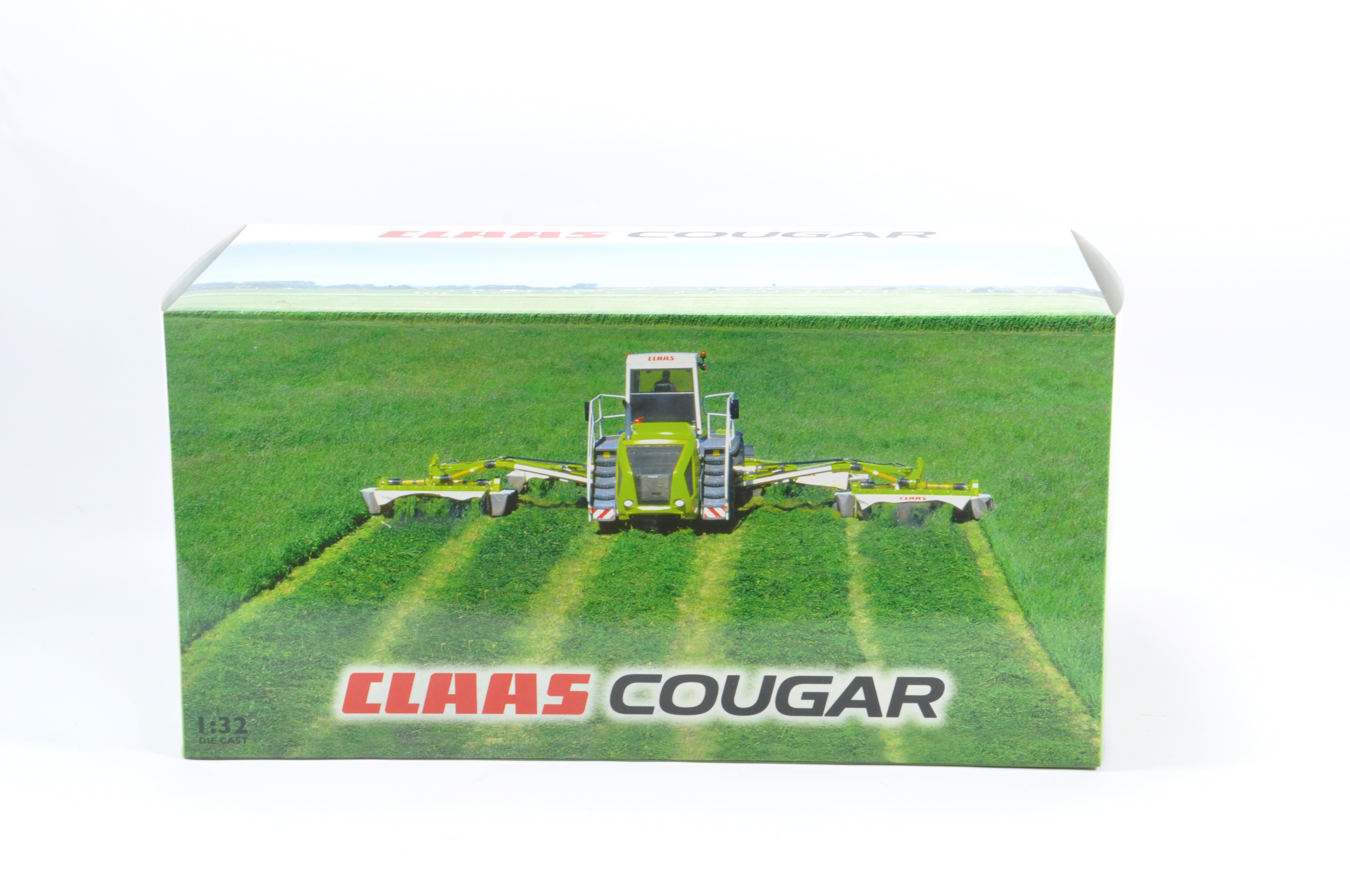 Universal Hobbies 1/32 Claas Cougar Grass Mower. Mint in Excellent Box.