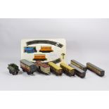 Group of Railway Rolling stock and a Clockwork Thomas the Tank Engine Set. Untested. (10)