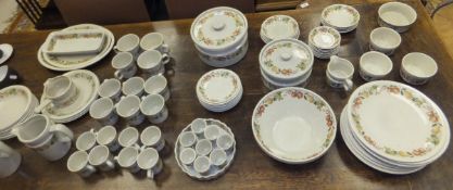 A collection of Wedgwood "Quince" patter