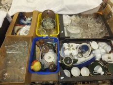 Seven boxes of assorted household china