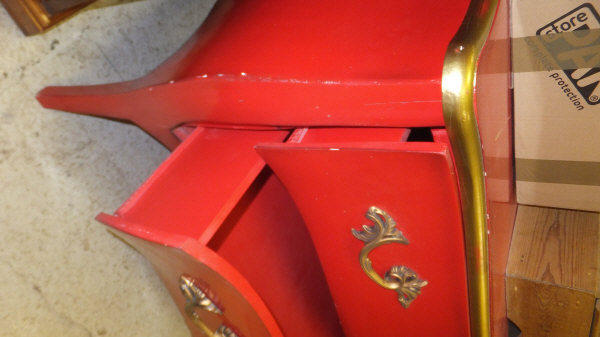 A modern red lacquered and gilt decorated bombé commode of two drawers in the Louis XV taste, a - Image 5 of 6