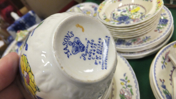 A Mason's "Regency" Plantation Colonial pattern part dinner and tea service, to include lidded - Image 3 of 6