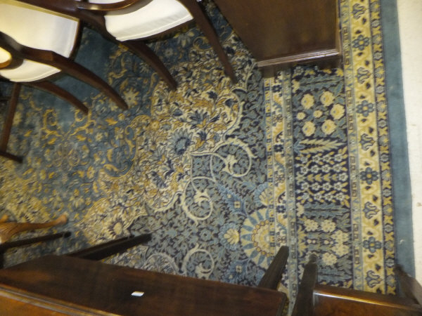 A machine made Persian style carpet in s - Image 2 of 2